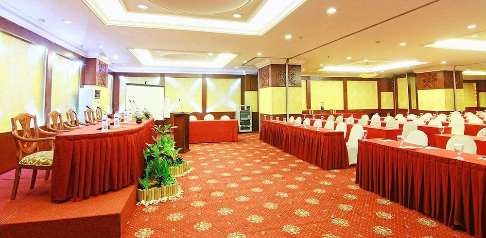 Hotel Grand Arkenso Park View Semarang Zewnętrze zdjęcie