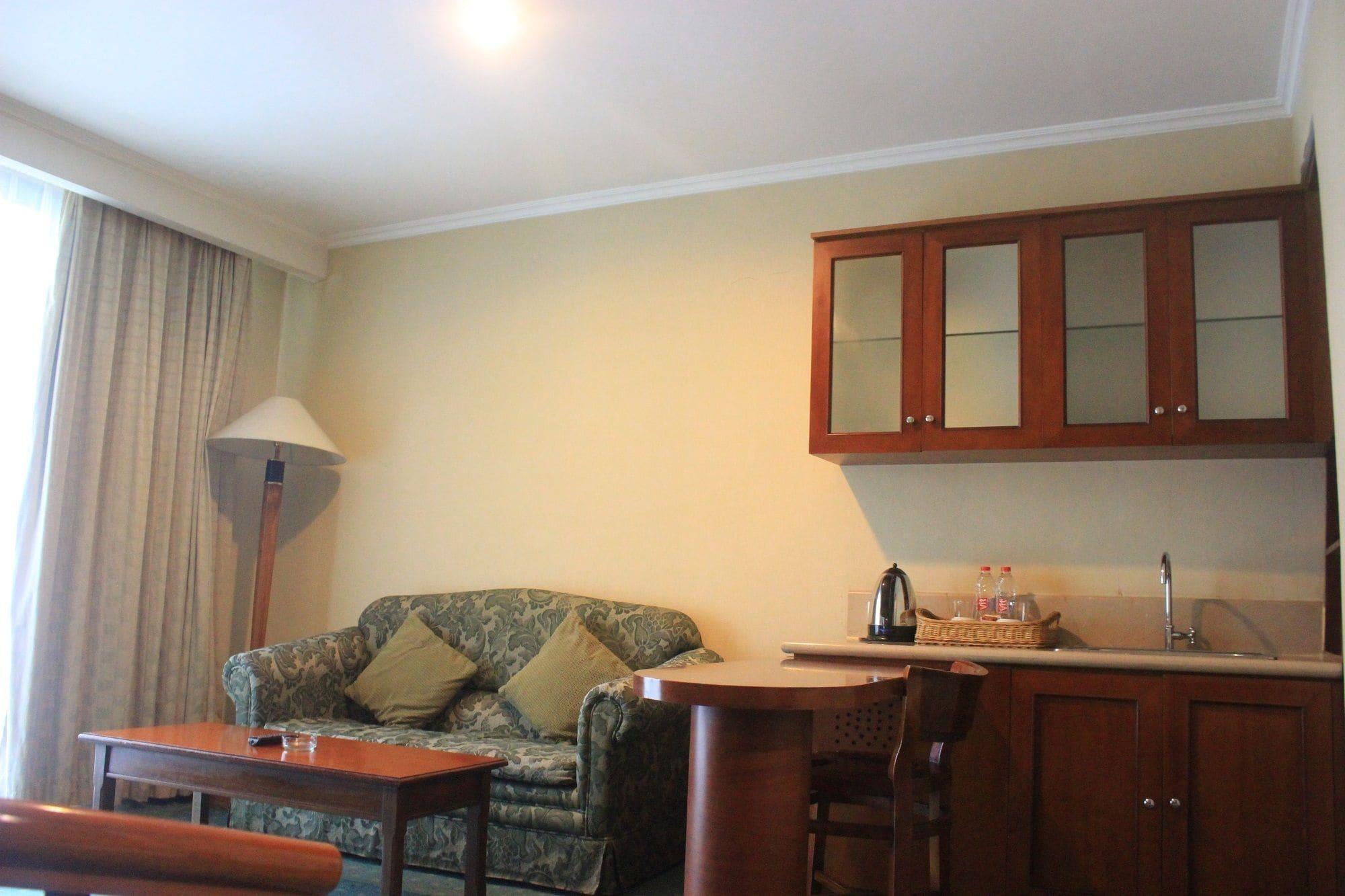 Hotel Grand Arkenso Park View Semarang Zewnętrze zdjęcie