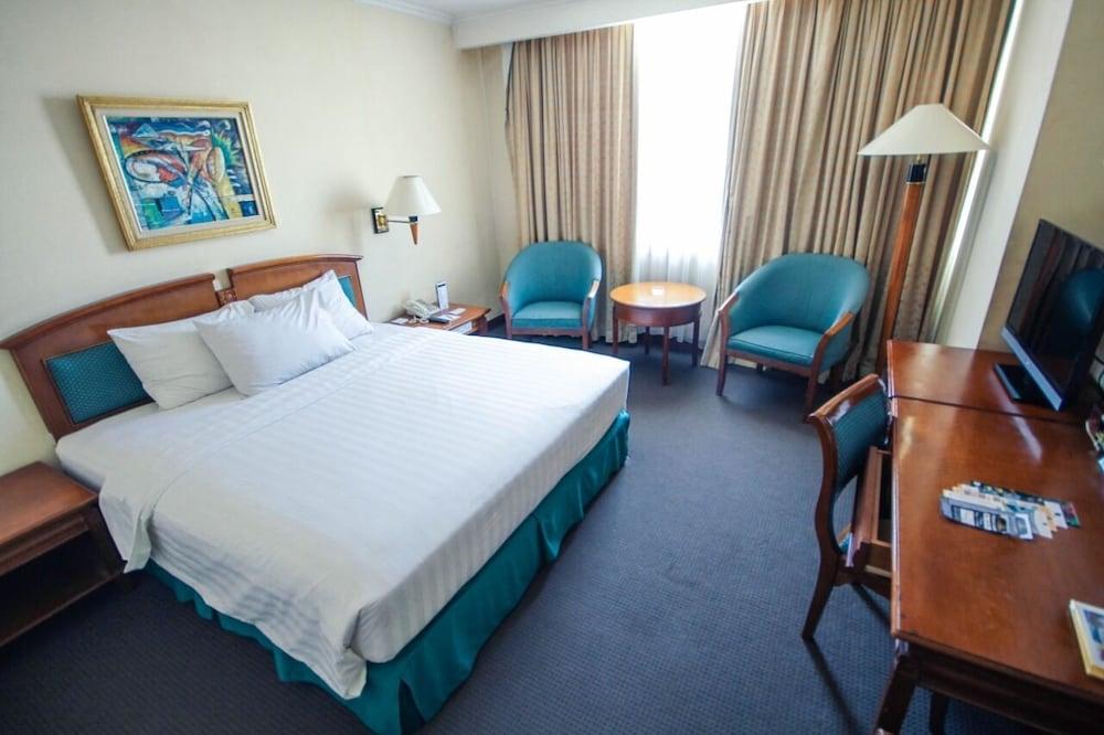 Hotel Grand Arkenso Park View Semarang Zewnętrze zdjęcie