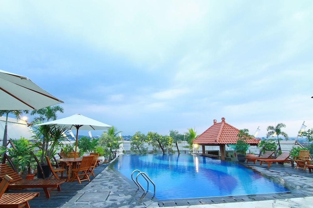 Hotel Grand Arkenso Park View Semarang Zewnętrze zdjęcie