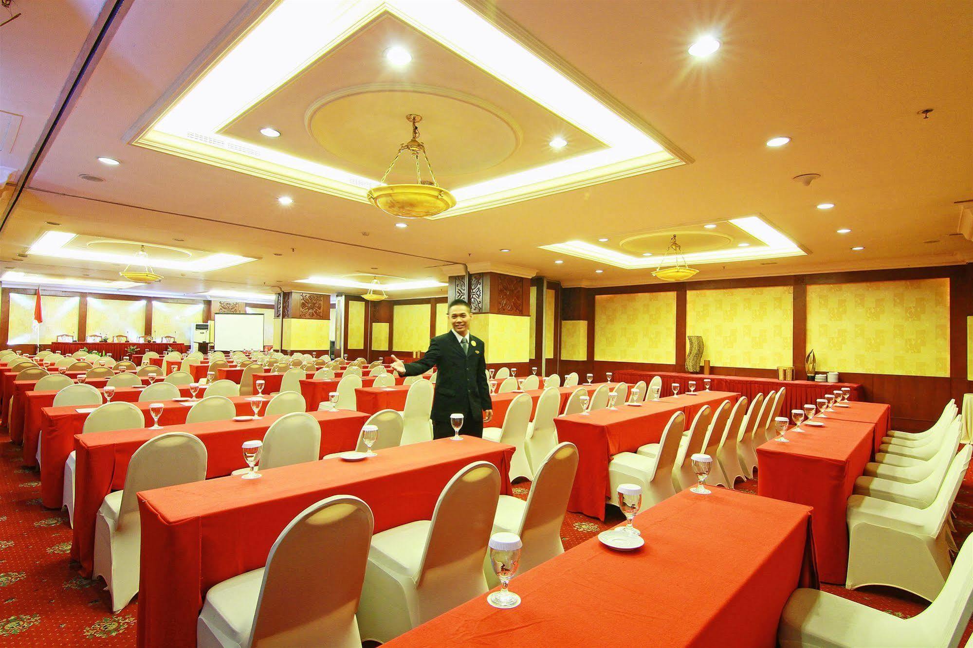 Hotel Grand Arkenso Park View Semarang Zewnętrze zdjęcie