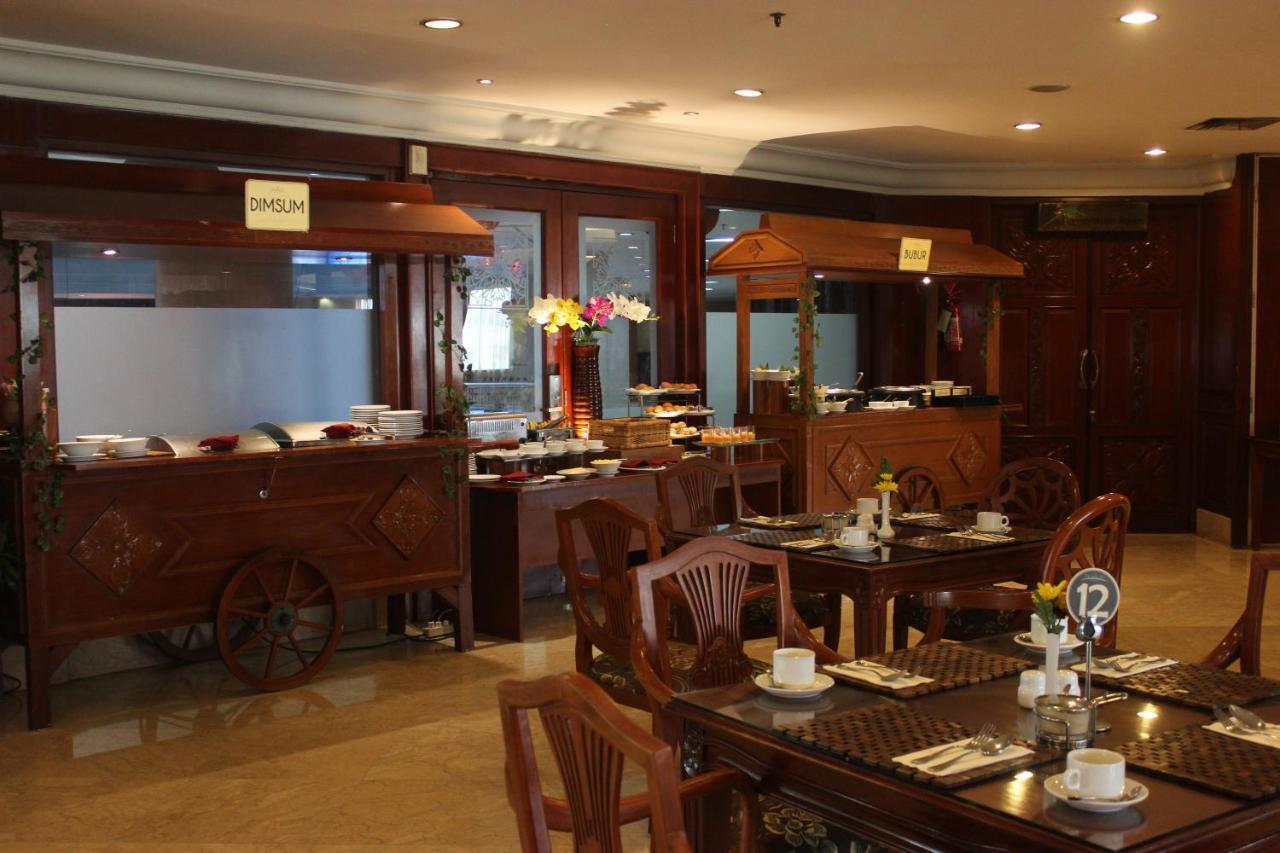 Hotel Grand Arkenso Park View Semarang Zewnętrze zdjęcie