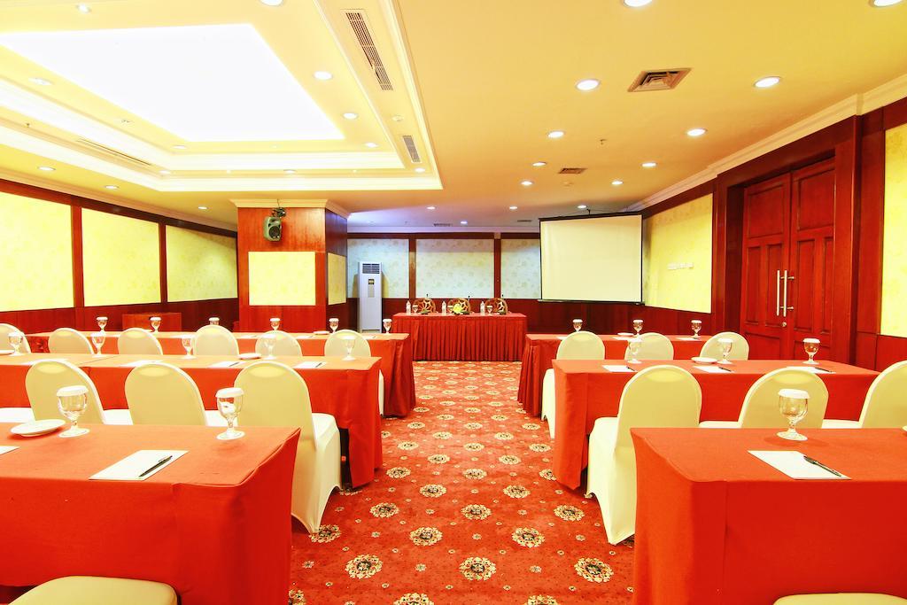 Hotel Grand Arkenso Park View Semarang Zewnętrze zdjęcie